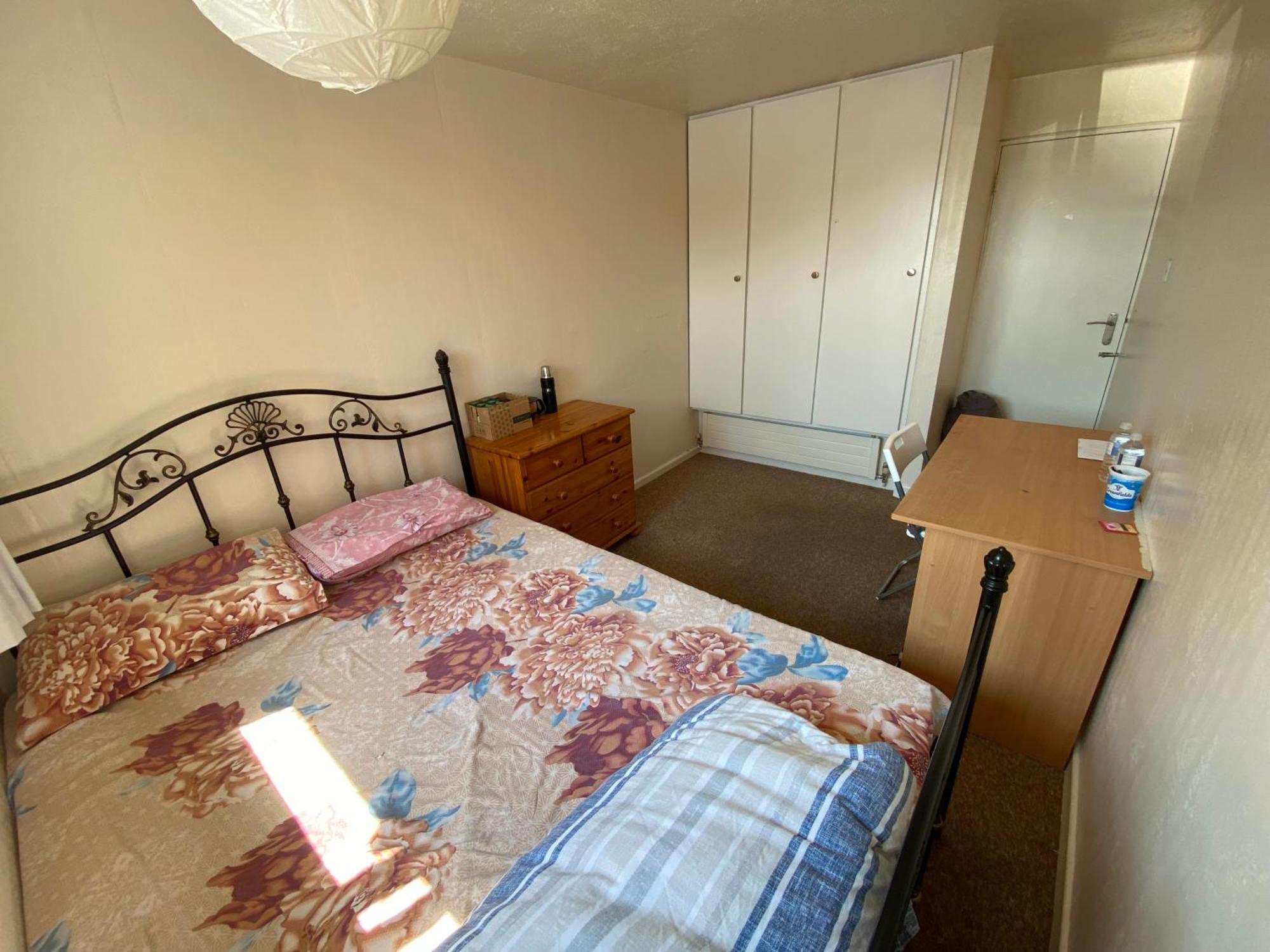 Two-Bedroom Flat Close To Uni & Shopping Center With Free Parking Ковънтри Екстериор снимка